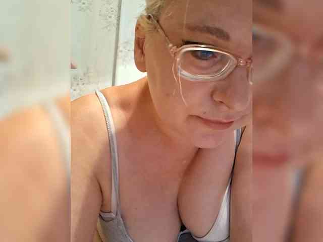 Vika211 webcam