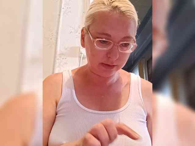 Vika211 webcam