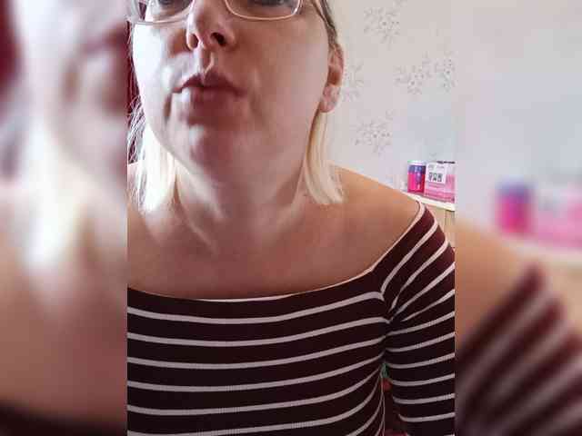 Vika211 webcam