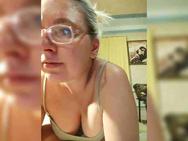 Vika211 webcam