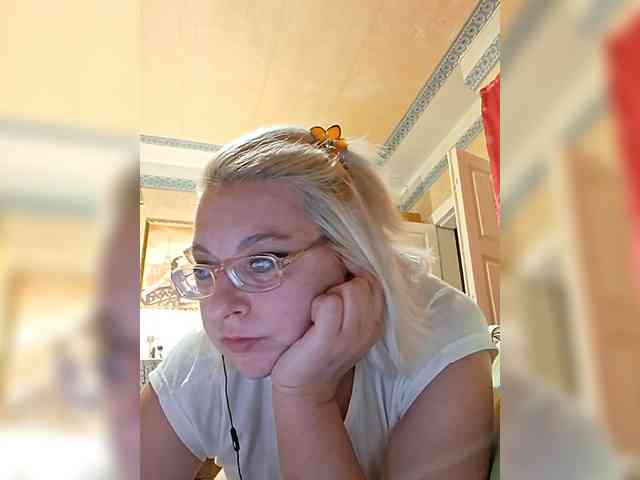 Vika211 webcam