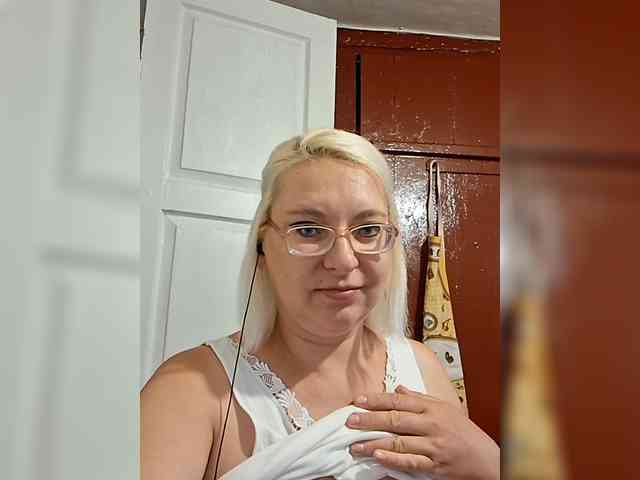 Vika211 webcam