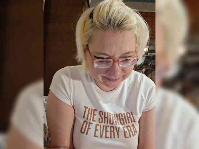 Vika211 webcam