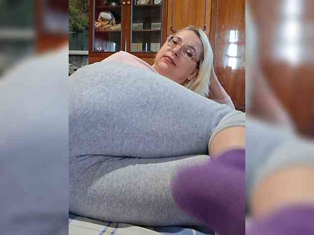 Vika211 webcam