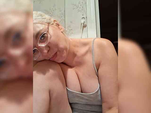 Vika211 webcam