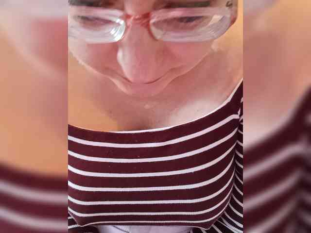 Vika211 Live Webcam on BongaCams