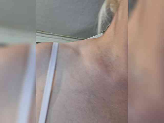 Vika211 webcam