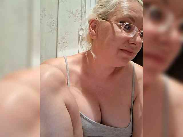Vika211 webcam