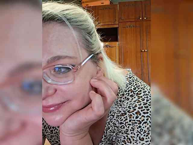 Vika211 webcam