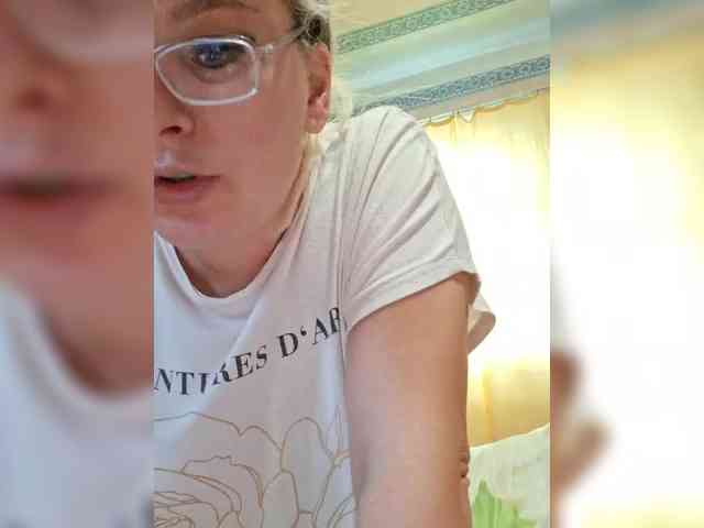 Vika211 webcam