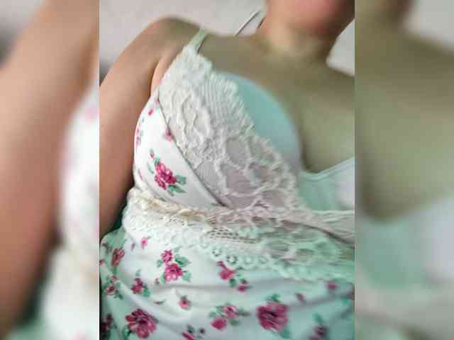 Vika211 webcam
