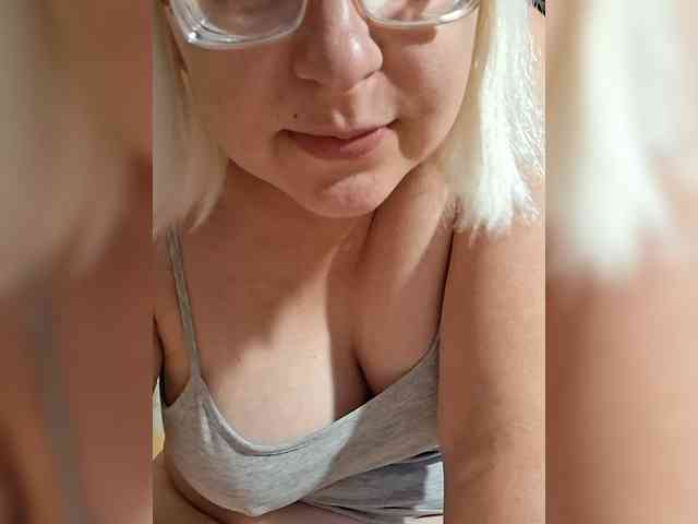 Vika211 webcam