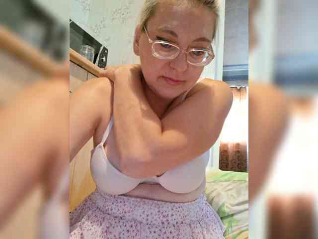 Vika211 webcam