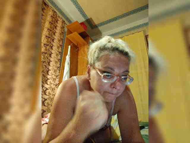 Vika211 webcam