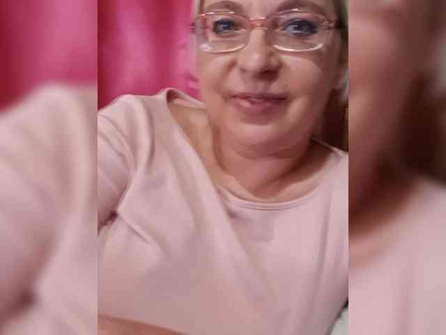 Vika211 webcam