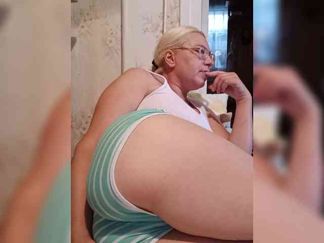 Vika211 webcam