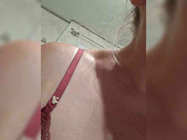 Vika211 webcam