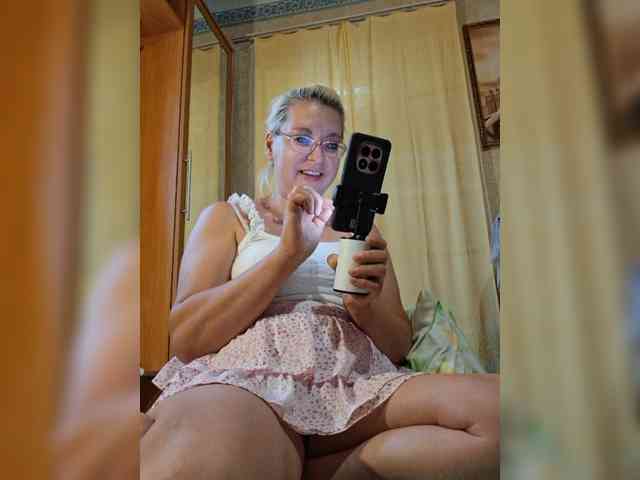 Vika211 webcam