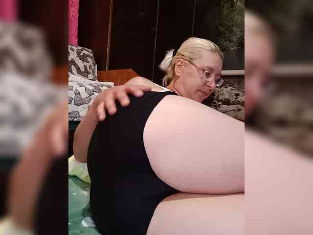 Vika211 webcam