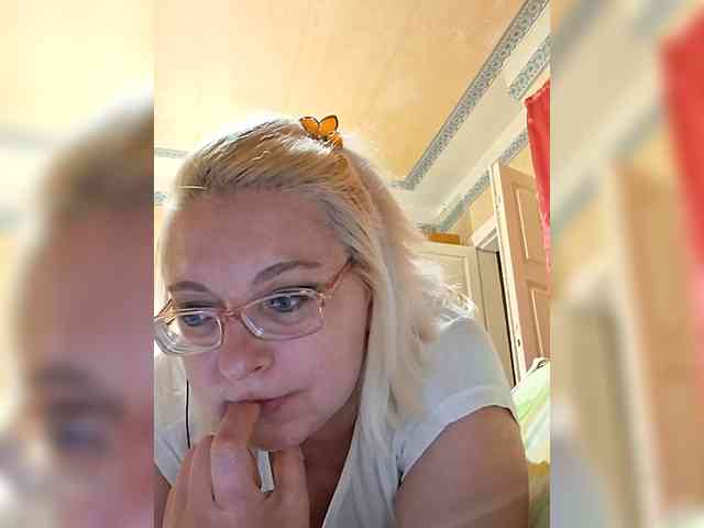 Vika211 webcam