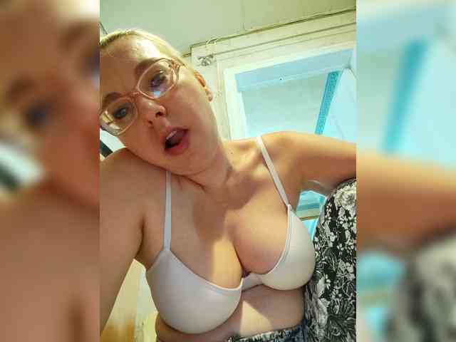 Vika211 webcam
