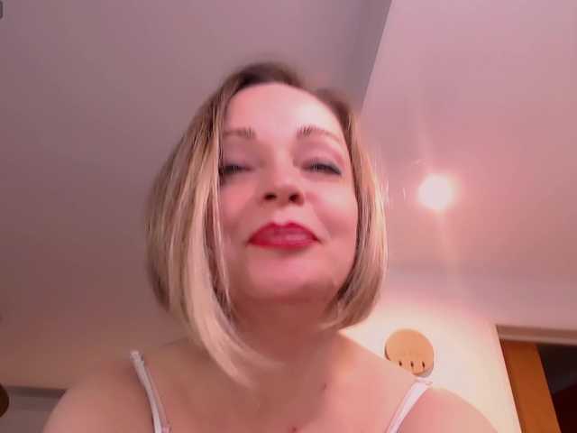 Tilly-Eliot live cam on BongaCams