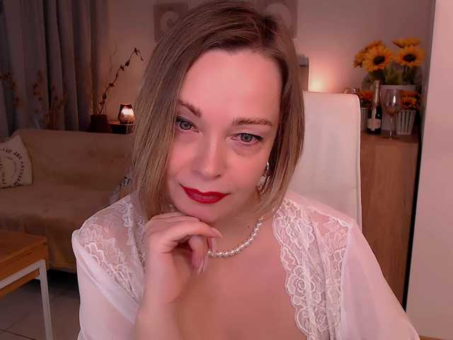 Tilly-Eliot live webcam show