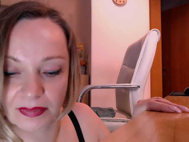 Tilly-Eliot live cam on BongaCams