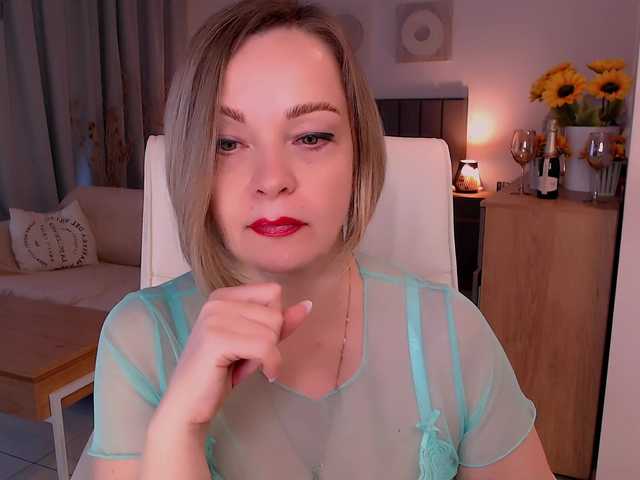 Tilly-Eliot live cam on BongaCams