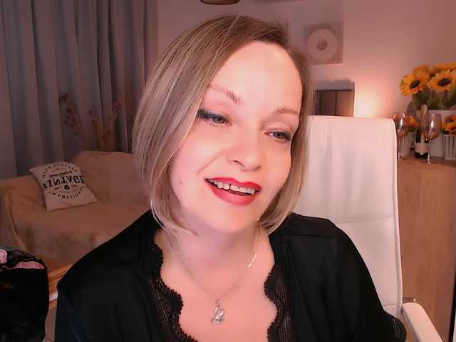 Tilly-Eliot live cam on BongaCams