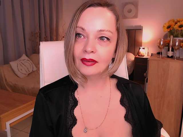 Tilly-Eliot live webcam show