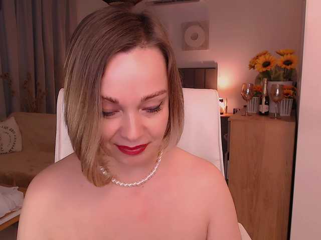 Tilly-Eliot live webcam show
