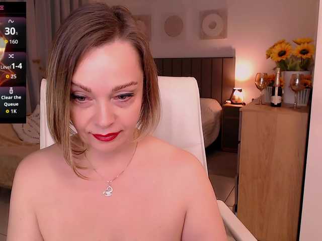 Tilly-Eliot live cam on BongaCams