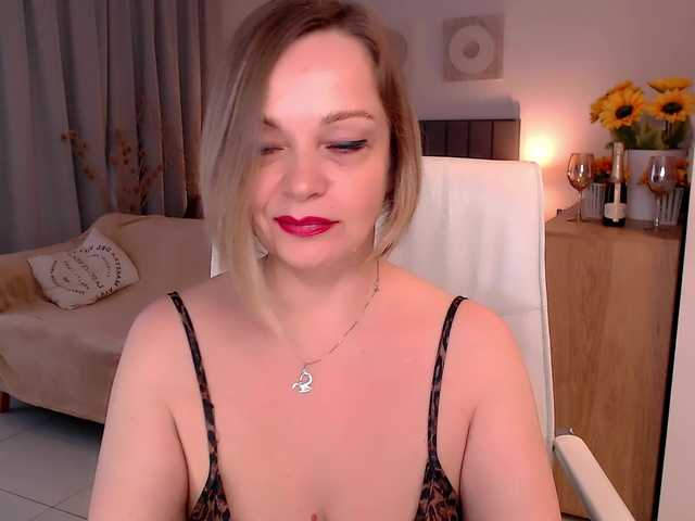 Tilly-Eliot live cam on BongaCams