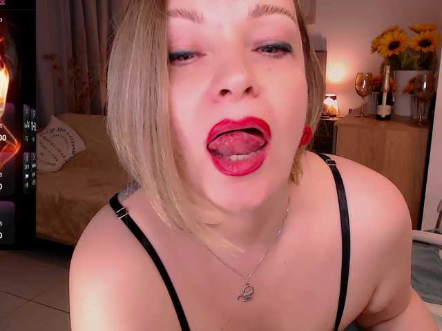 Tilly-Eliot live cam on BongaCams