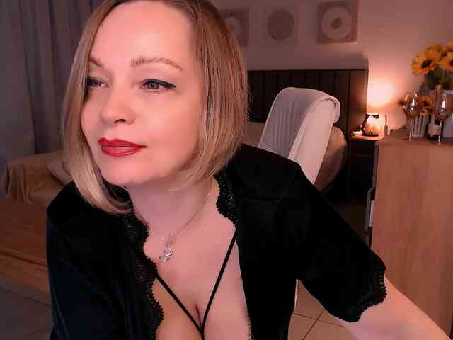 Tilly-Eliot webcam