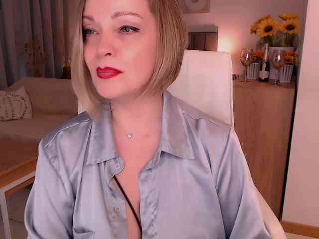 Tilly-Eliot webcam