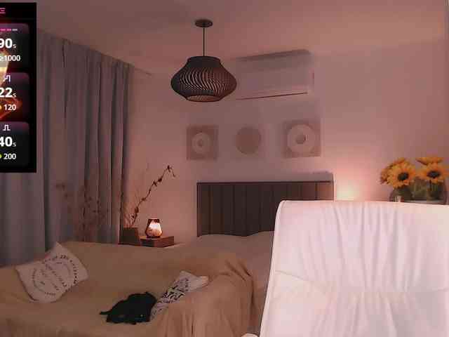 Tilly-Eliot webcam
