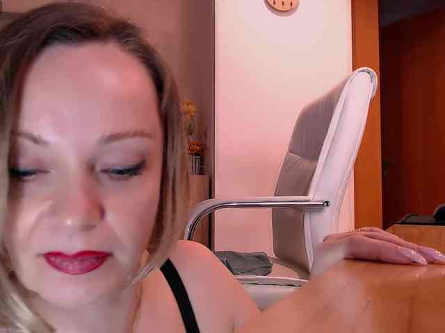 Tilly-Eliot webcam
