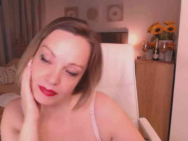 Tilly-Eliot webcam