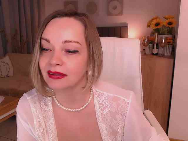 Tilly-Eliot webcam