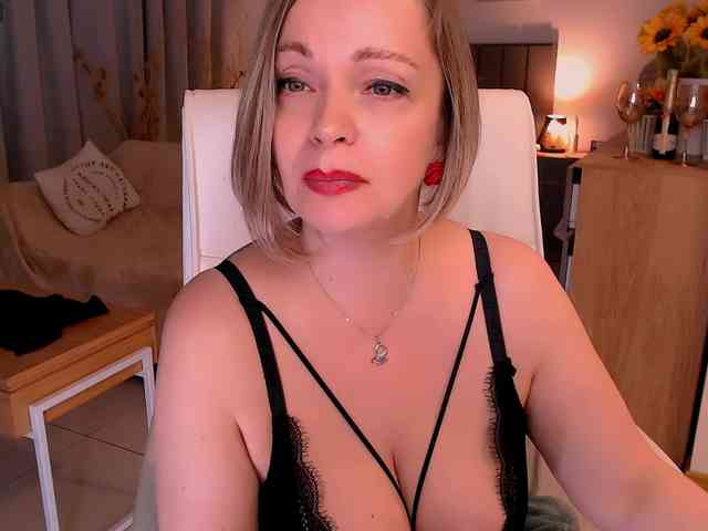 Tilly-Eliot webcam