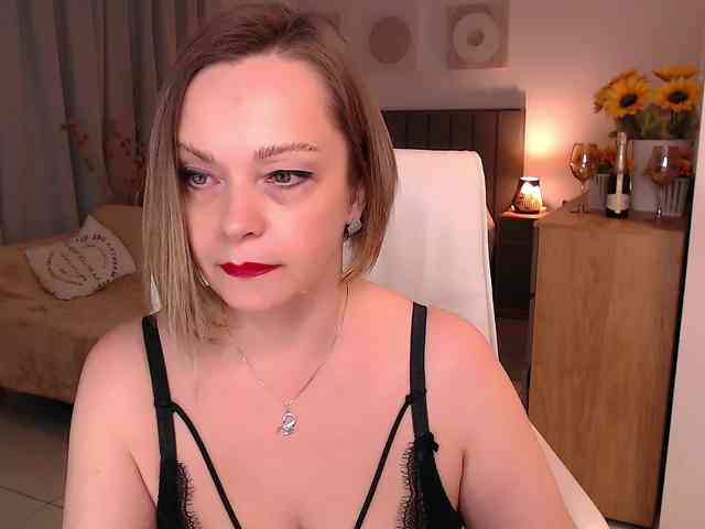 Tilly-Eliot webcam