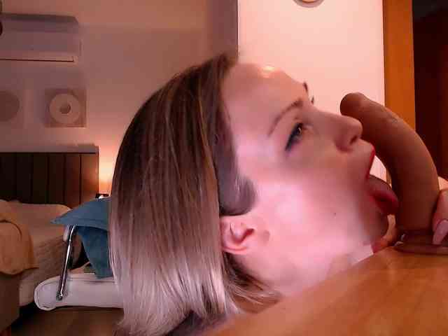 Tilly-Eliot webcam