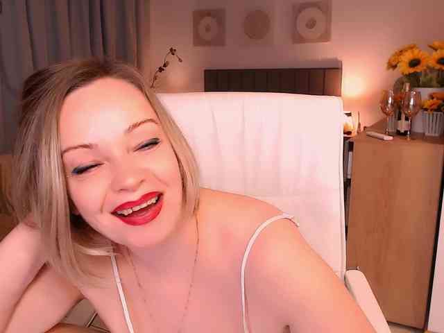 Tilly-Eliot webcam