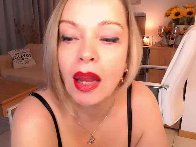 Tilly-Eliot webcam