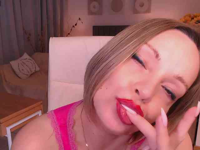 Tilly-Eliot webcam