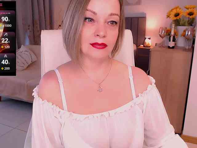 Tilly-Eliot's webcam live show