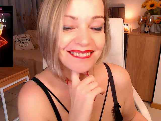 Tilly-Eliot webcam