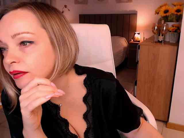Tilly-Eliot webcam